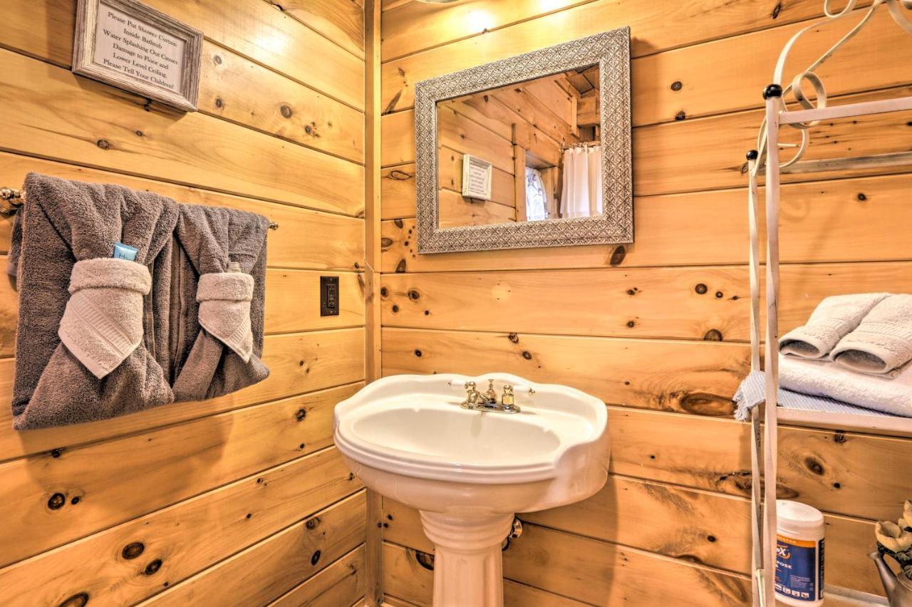 Creekside Sevierville Cabin Game Room And Hot Tub! Eksteriør bilde